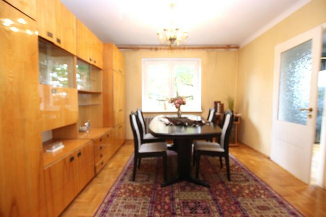 Murowany dom z ogrodem i garażem – Kłodawa