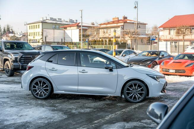 Toyota Corolla GR Sport / 1.8 Hybrid 140KM + LPG / BOGATA wersja / Cesja / Salon PL
