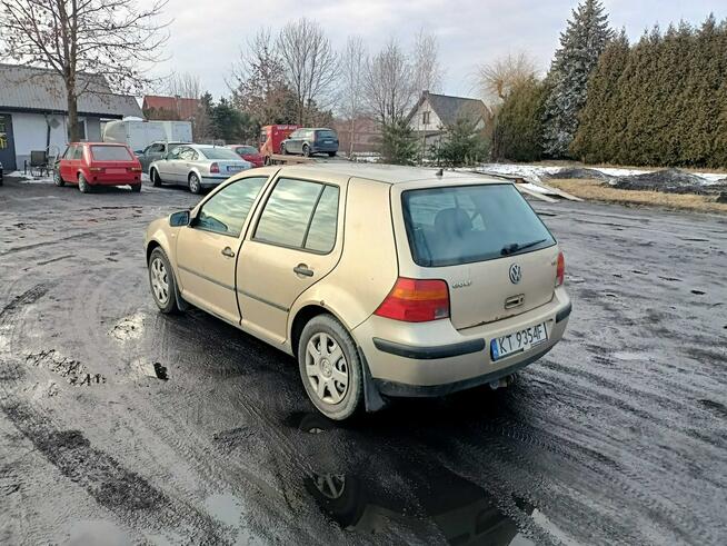Volkswagen Golf 1.9TDI 101km 02r
