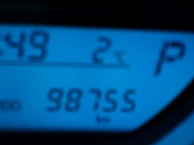 sprzedam ładną TOYOTE YARIS z 2015r 1.5 HYBRYDA+benz 100KM udziela.GW