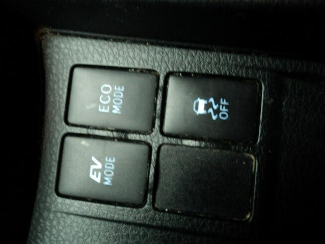 sprzedam ładną TOYOTE YARIS z 2015r 1.5 HYBRYDA+benz 100KM udziela.GW