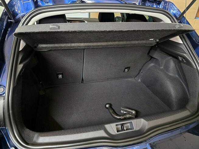 Renault Megane serwis ASO, hak, dodatkowy komplet kół