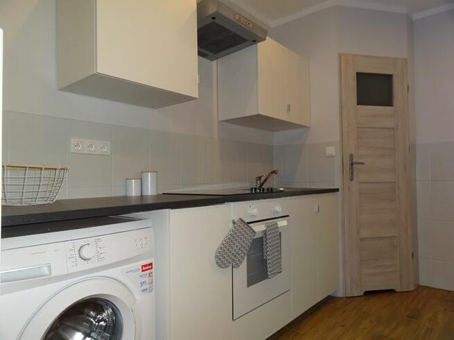 Do wynajęcia jasna kawalerka, Trocera 13