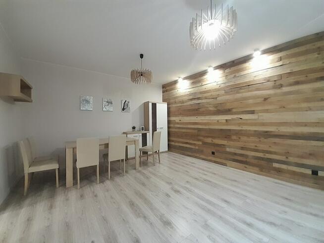 Wynajmę jasną kawalerkę w Centrum, Piekarska 17A