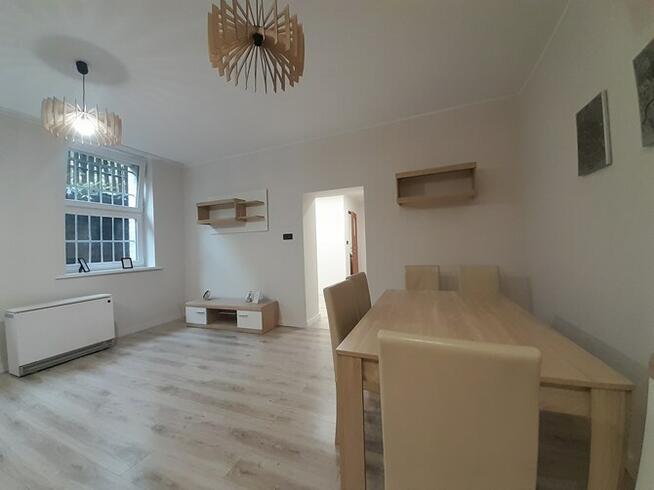 Wynajmę jasną kawalerkę w Centrum, Piekarska 17A