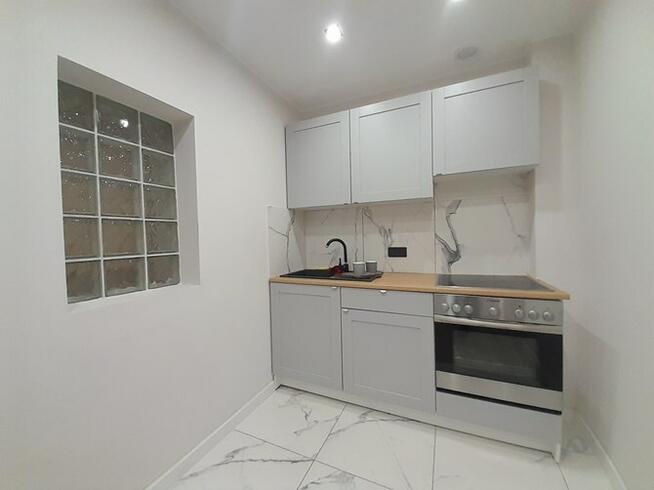 Wynajmę jasną kawalerkę w Centrum, Piekarska 17A