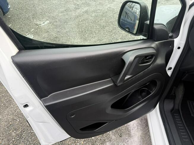 Citroen Berlingo KLIMATYZACJA. 3-OSOBOWY. NAVIGACJA. ZABUDOWA