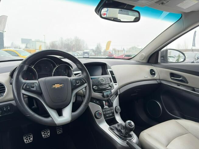 Chevrolet Cruze Skórzana tapicerka/ Nawigacja/ Czujnik zmierzchu / Tempomat / FV marża