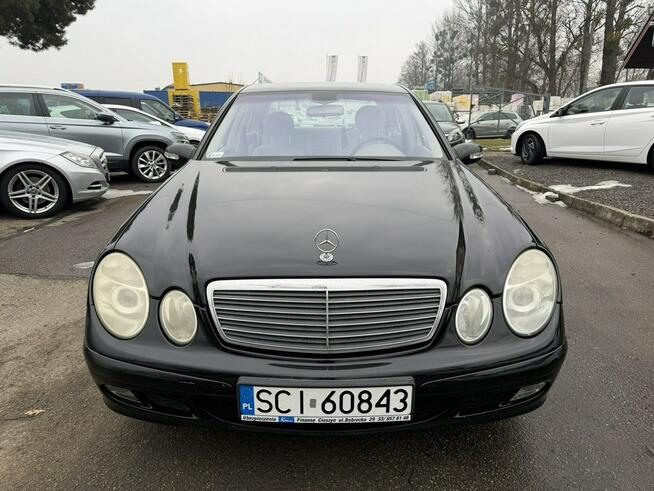 Mercedes E 220 Klimatyzacja, Ele szyby 4x, Ele lusterka, 6 biegowy, 2 kpl. kół