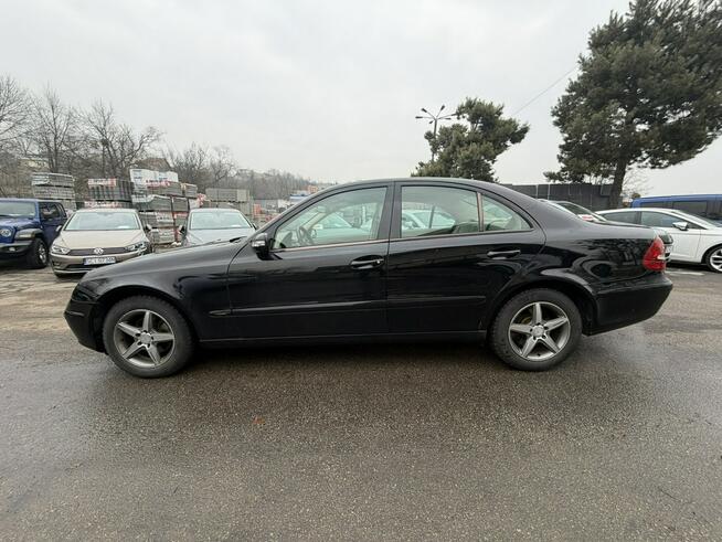Mercedes E 220 Klimatyzacja, Ele szyby 4x, Ele lusterka, 6 biegowy, 2 kpl. kół