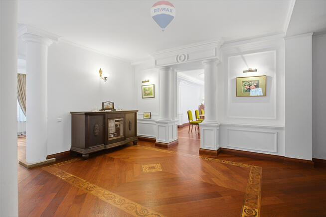 Luksusowa rezydencja z basenem i bacówką, 1,2 ha