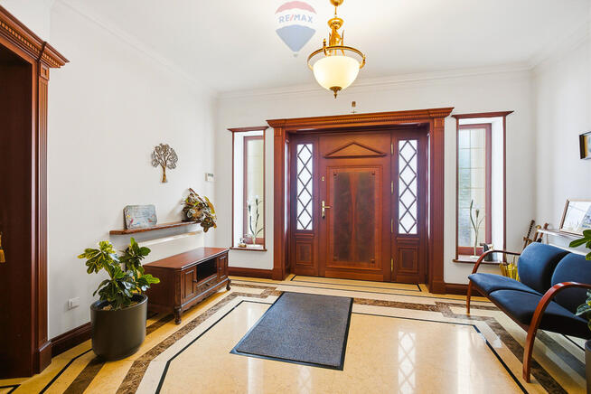 Luksusowa rezydencja z basenem i bacówką, 1,2 ha