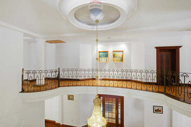 Luksusowa rezydencja z basenem i bacówką, 1,2 ha