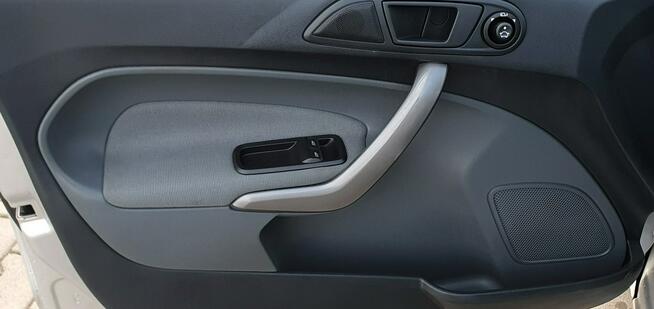 Ford Fiesta Bardzo zadbane auto/Klimatyzacja sprawna/Gotowy do rejestracji