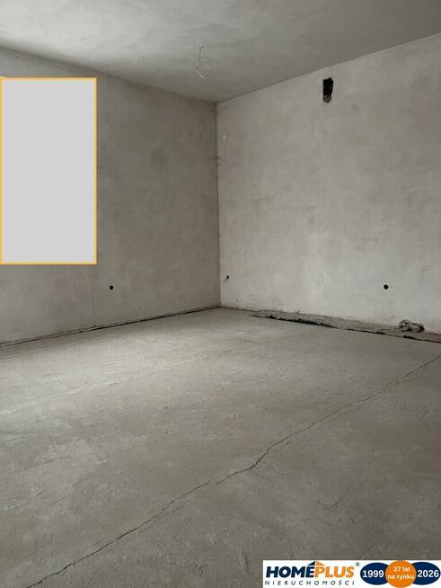 Budynek pod działalność 1400 m², plac manewrowy.