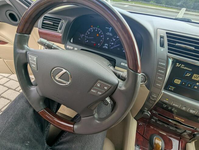 LS 460 V8 4x4 (AWD)/zarejestrowany w Polsce