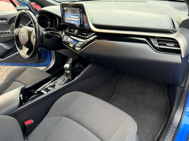 Toyota C-HR 1,8 selection skóra full LED hybryda