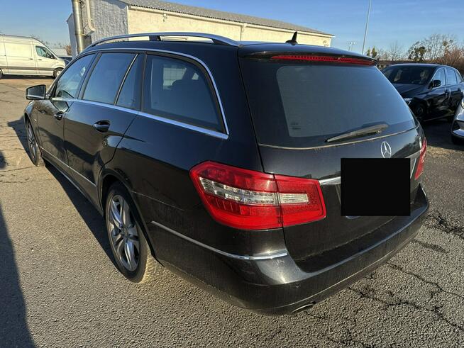 Mercedes E200 184km benzyna BIXENON skóra NAVI automat SERWIS 2010
