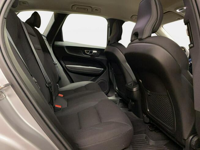 Volvo XC 60 Momentum Pro 2.0 B4D 197KM automat 2021 r., salon PL, I wł., f-a VAT