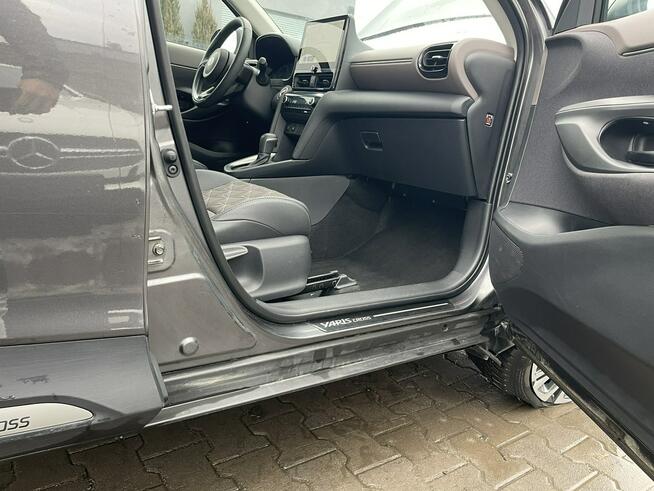 Toyota Yaris Cross Executive AWD Automat Hybryda Kamera Podgrzewanie 116KM