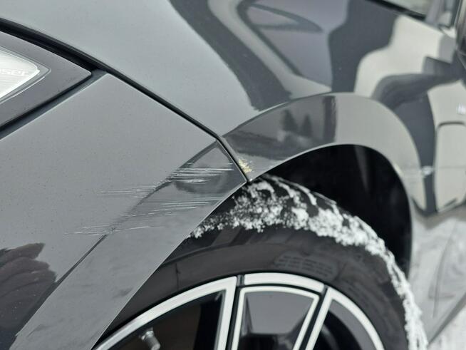 330e Mpakiet /przepiękna/ F-VAT 23% /zarysowany bok