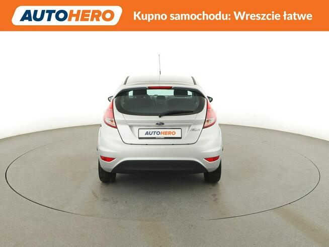Ford Fiesta klimatyzacja grzane fotele multifunkcja