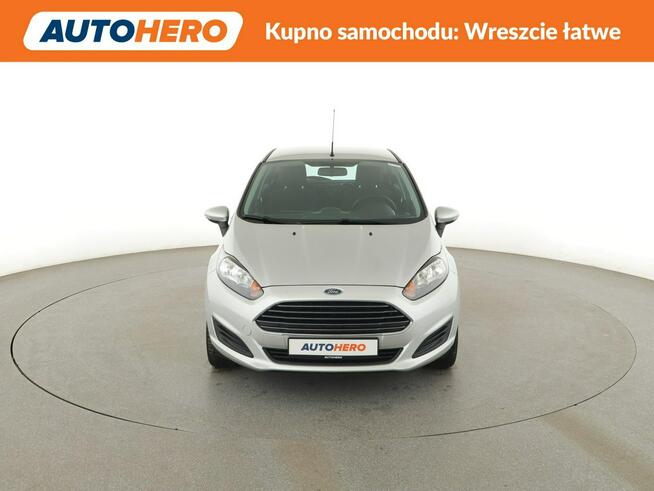 Ford Fiesta klimatyzacja grzane fotele multifunkcja