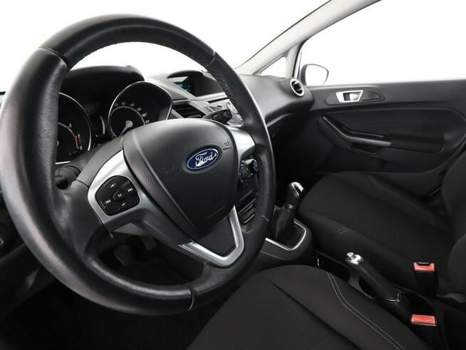 Ford Fiesta klimatyzacja grzane fotele multifunkcja