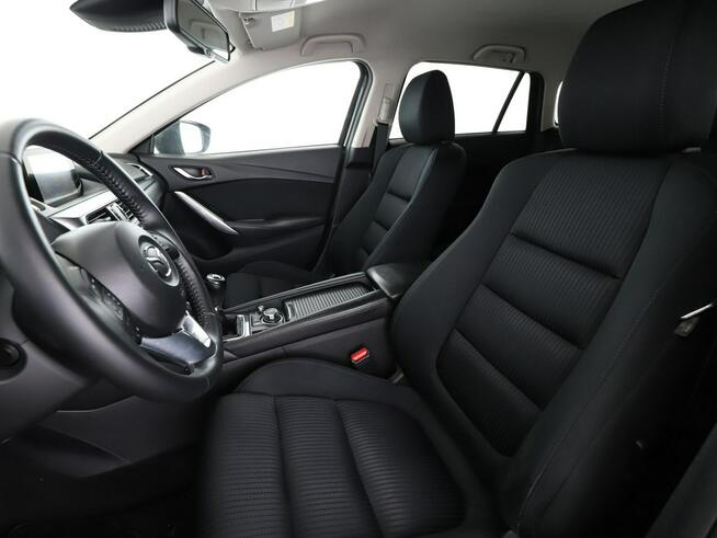 Mazda 6 Niski przebieg Historia serwisowa Navi Czujniki parkowania Klima