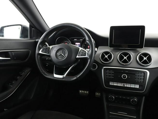 Mercedes CLA 180 AMG, Automat, Kamera, Panorama, Navi, Podg.fotele