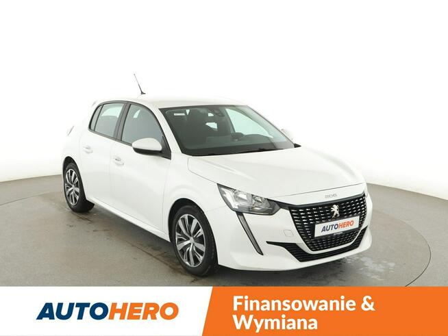 Peugeot 208 navi klimatyzacja czujniki parkowania tempomat