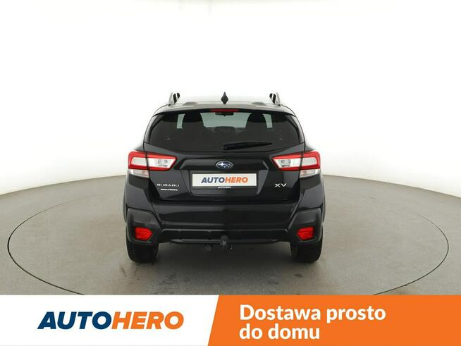 Subaru XV automat 4x4 klima auto full LED grzane fotele kamera cofania hak