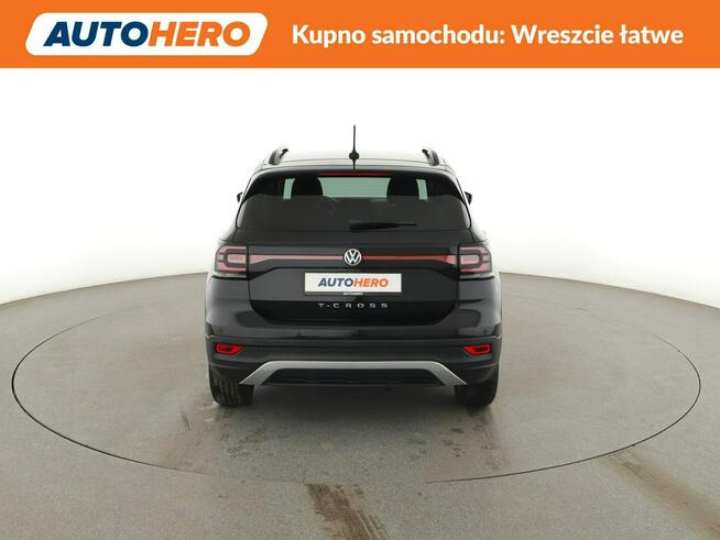 Volkswagen T-Cross navi PDC grzane fotele climatronic tempomat