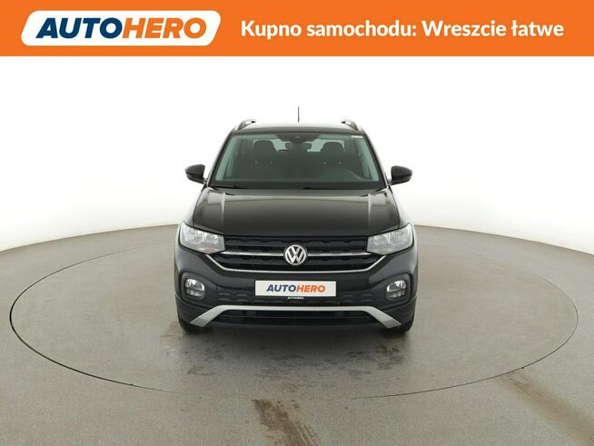 Volkswagen T-Cross navi PDC grzane fotele climatronic tempomat