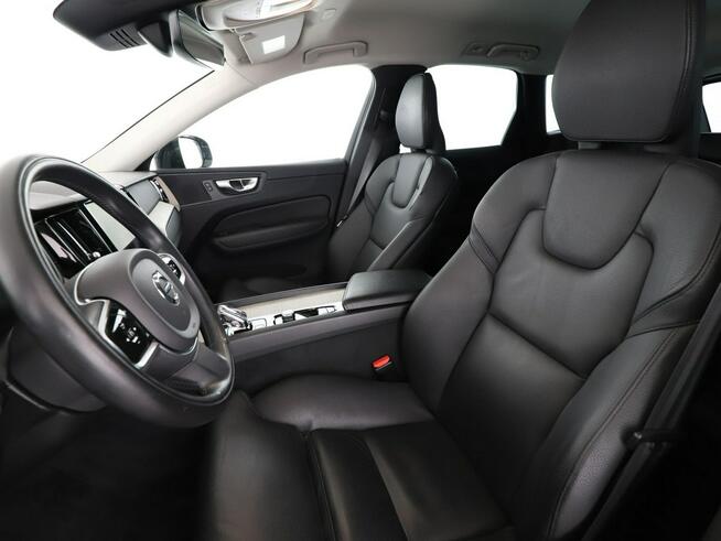 Volvo XC 60 Kamera, Navi, Podg.fotele, Tempomat, Skóra