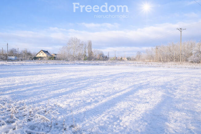 Działka budowlana na obrzeżach miasta