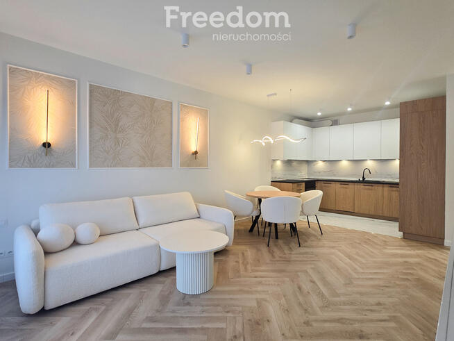 Pomorska - wysoki standard 2pokoje, duży balkon,