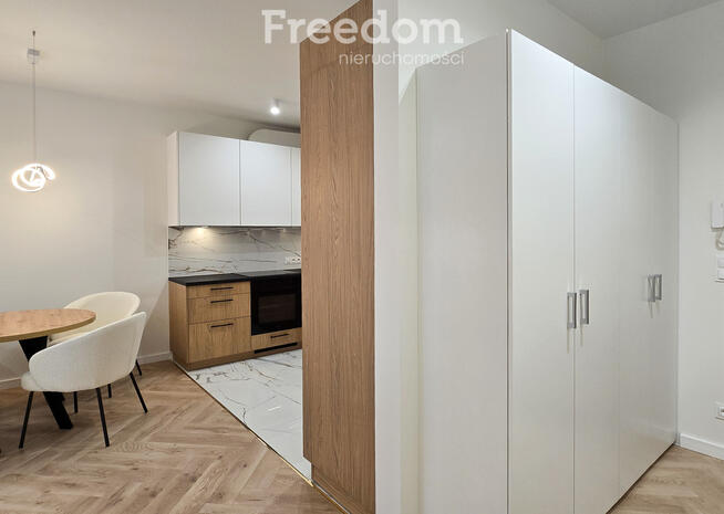 Pomorska - wysoki standard 2pokoje, duży balkon,