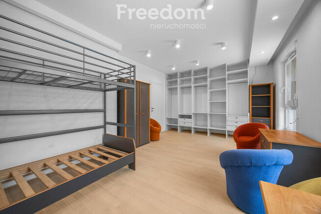 2 pokoje na kameralnym osiedlu w Grójcu.