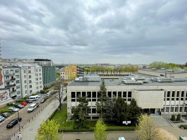 PRESTIŻOWY APARTAMENT W ZREWITALIZOWANEJ KAMIENIC