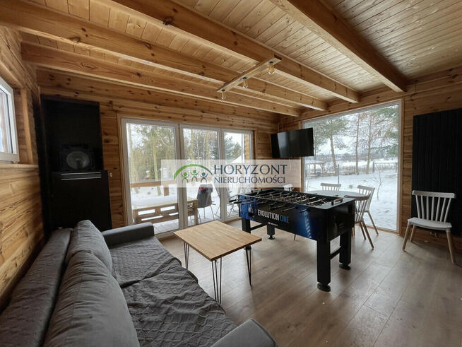 Dom na jeziorem Tuchomskim