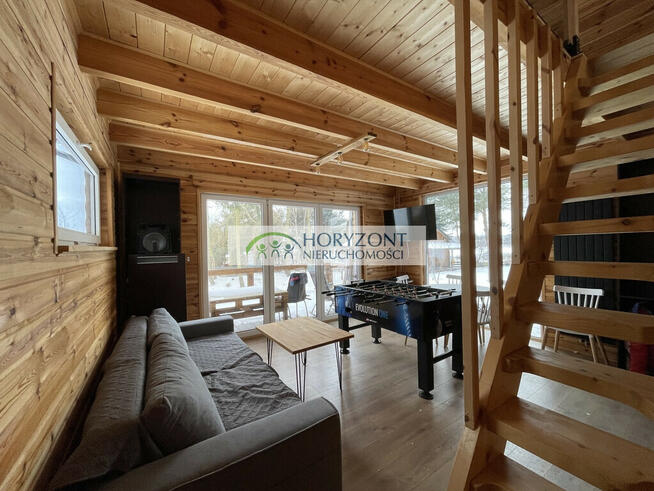 Dom na jeziorem Tuchomskim