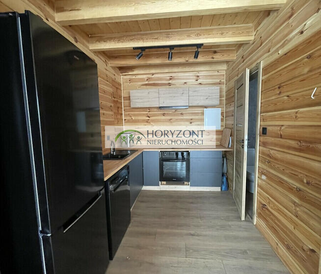 Dom na jeziorem Tuchomskim