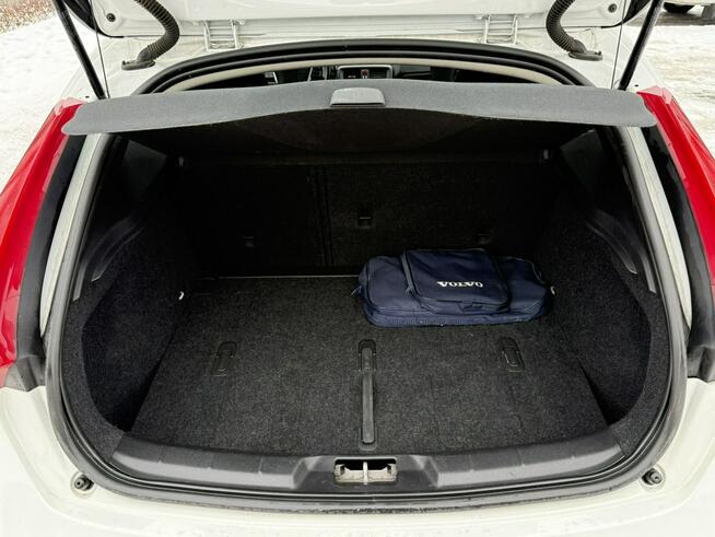 Volvo V40 2.0 120kM Automat! Salon Polska ! Panorama dach ! Serwis ASO! I wł.