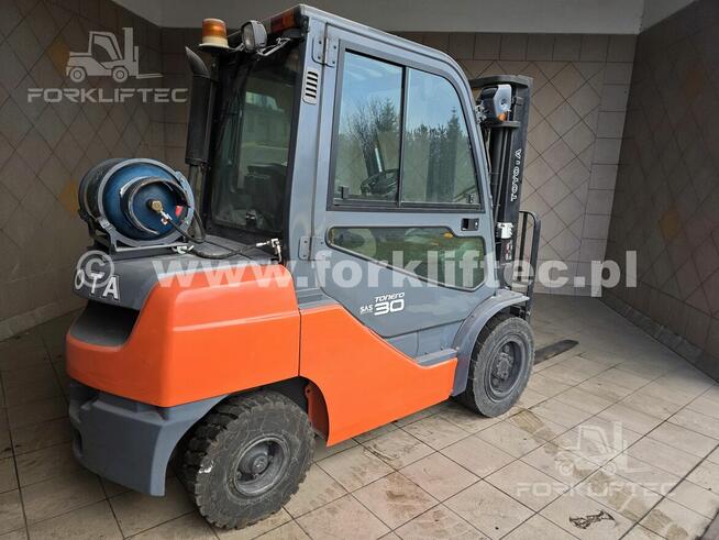 Wózek Widłowy TOYOTA 8FG30 Kabina TOYOTA 8FGF30 widlak Linde