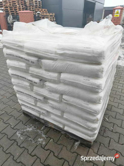 Chlorek magnezu płatki 1 tona na lód bezpieczny dla zwierząt