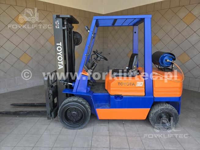 Wózek widłowy TOYOTA 5FG30 wolny skok, przesuw TOYOTA 5FGF30