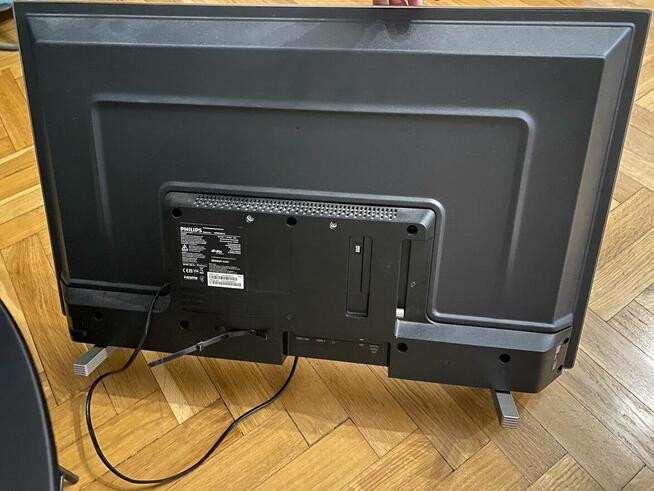 Telewizor philips 32 całe z pilotem