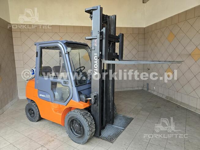 Wózek widłowy TOYOTA 7FGF30 kabina , wolny skok 7FG30 Linde