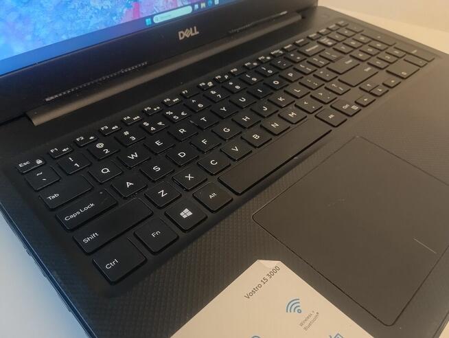 Dell Vostro 3590/i5-10210U/16GB DDR4/512 SSD/DVD-RW/Windows